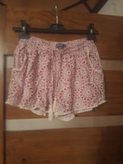 Spodenki damskie Primark rozm.XS 100%viskoza stan bardzo dobry.