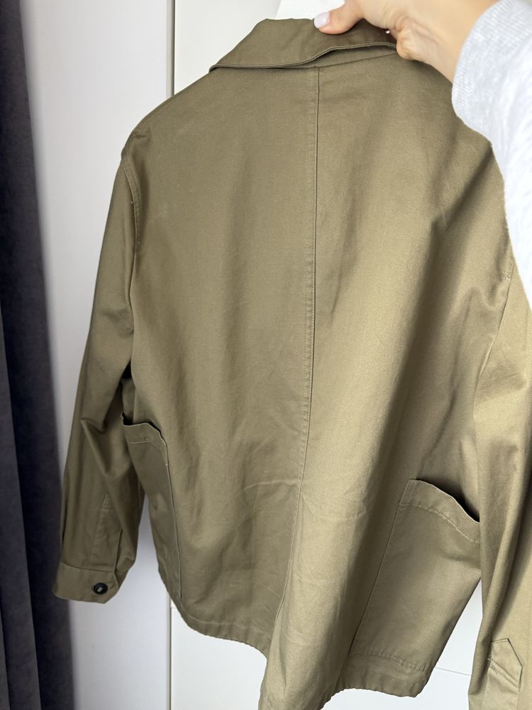 Вкорочений тренч Massimo Dutti Studio