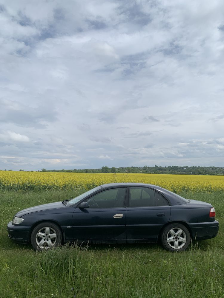 Opel Omega B 2001 2.2 Бензин