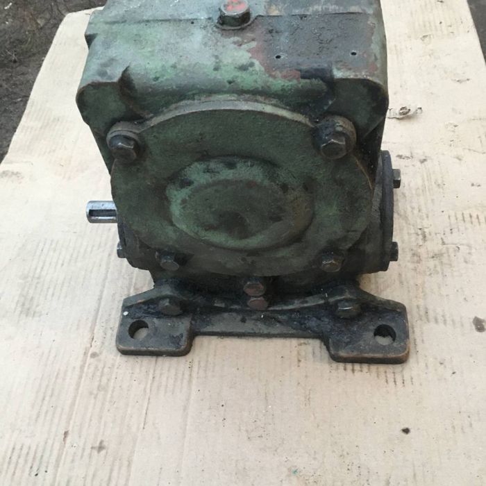 Редуктор червячный 1 к 40