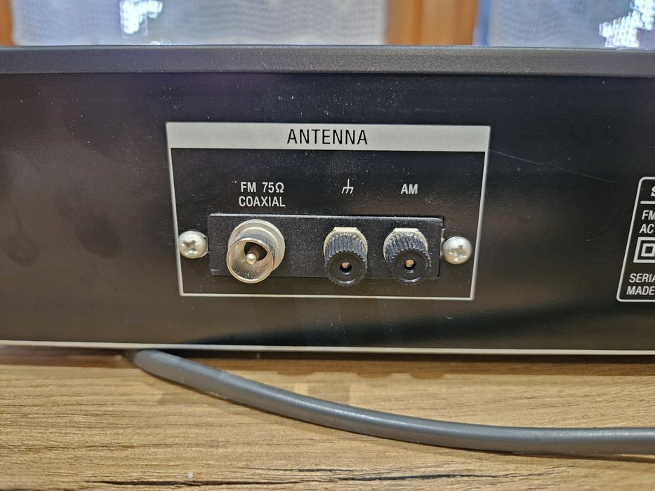 Tuner Sony st-s190