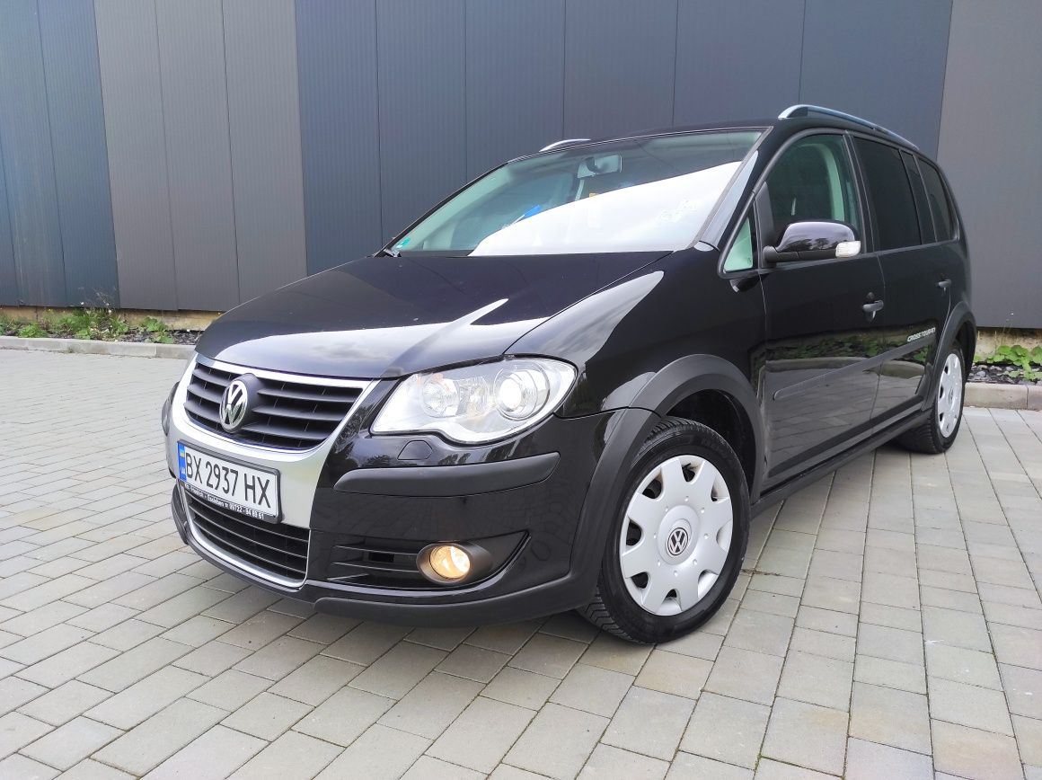 Продам Volkswagen Cross Touran 1.4tsi