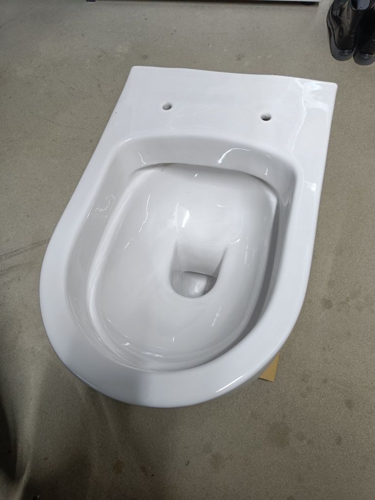 Miska wisząca podwieszana WC sedes