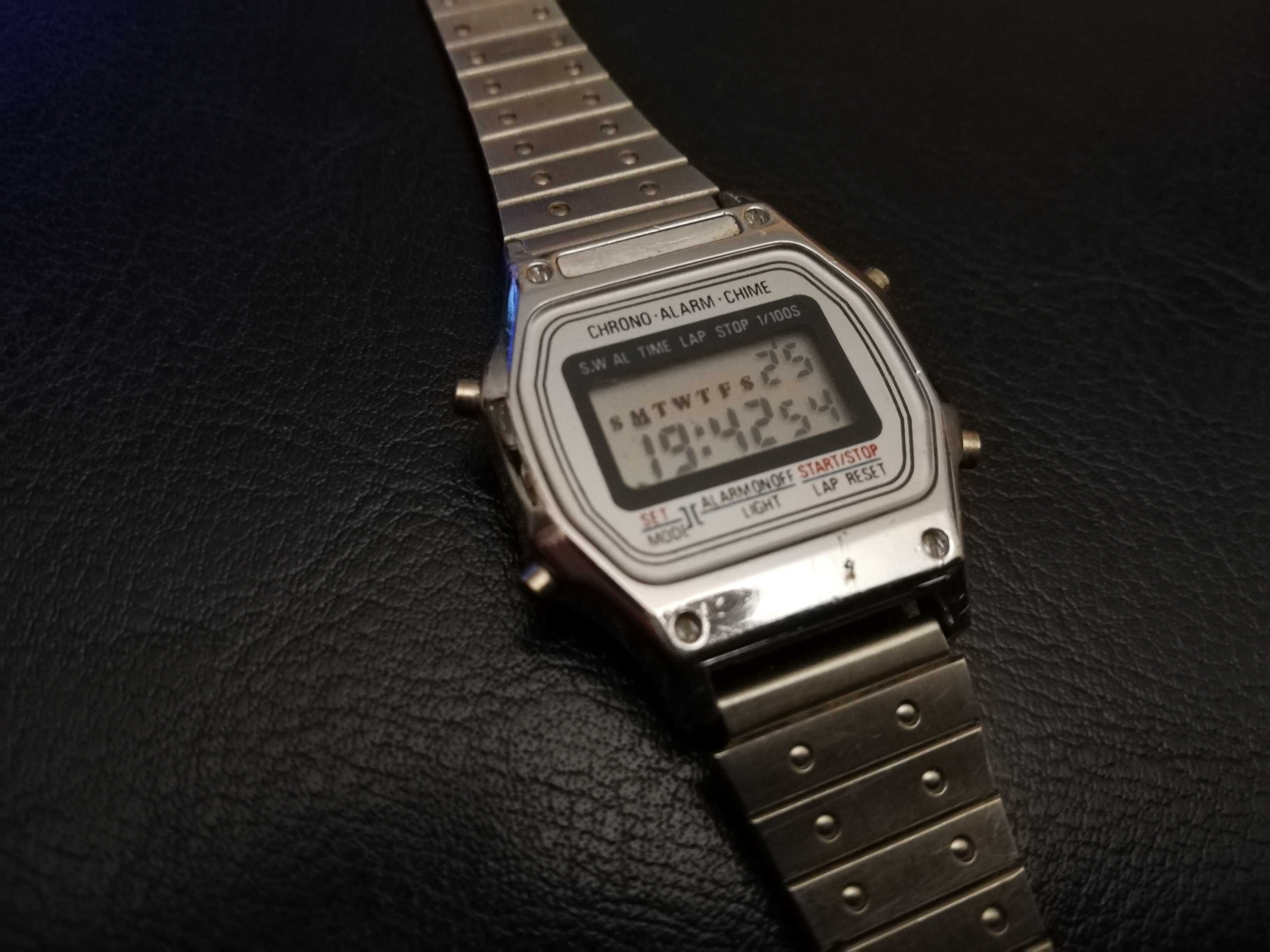 Sprzedam damski zegarek vintage Tempic elektronik na bransolecie