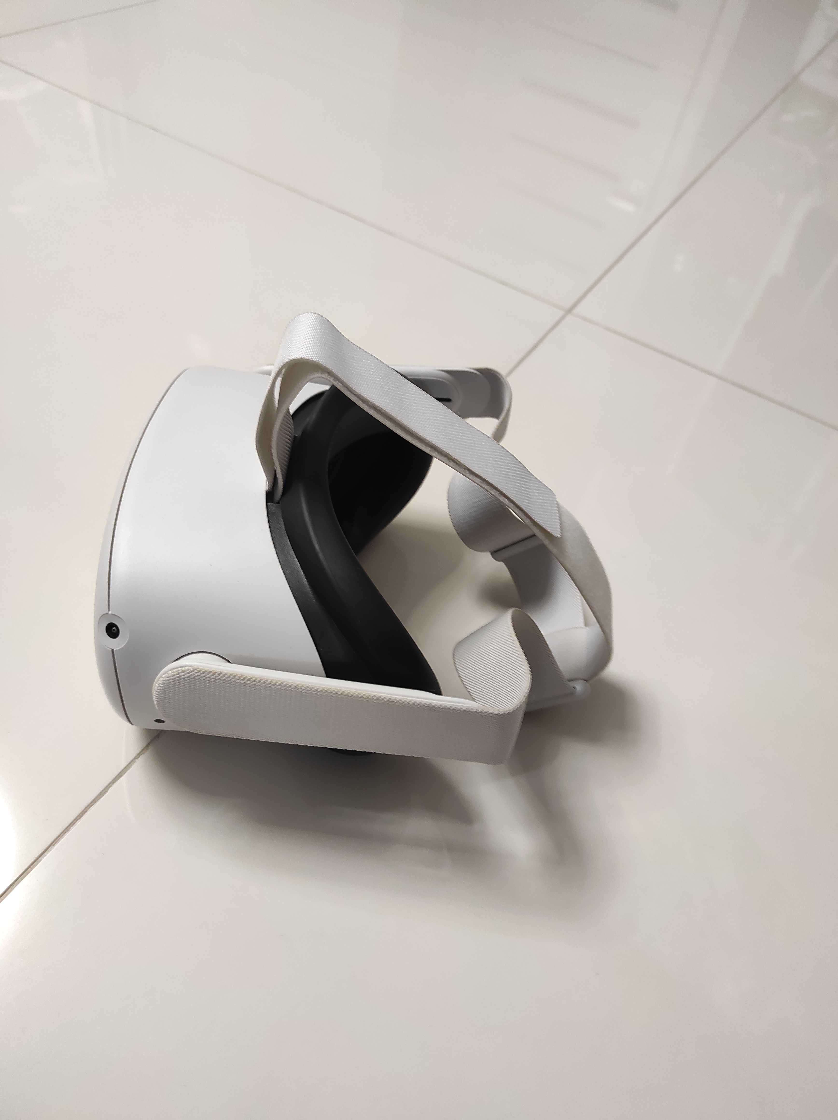 Oculus quest 2 praktycznie nowy