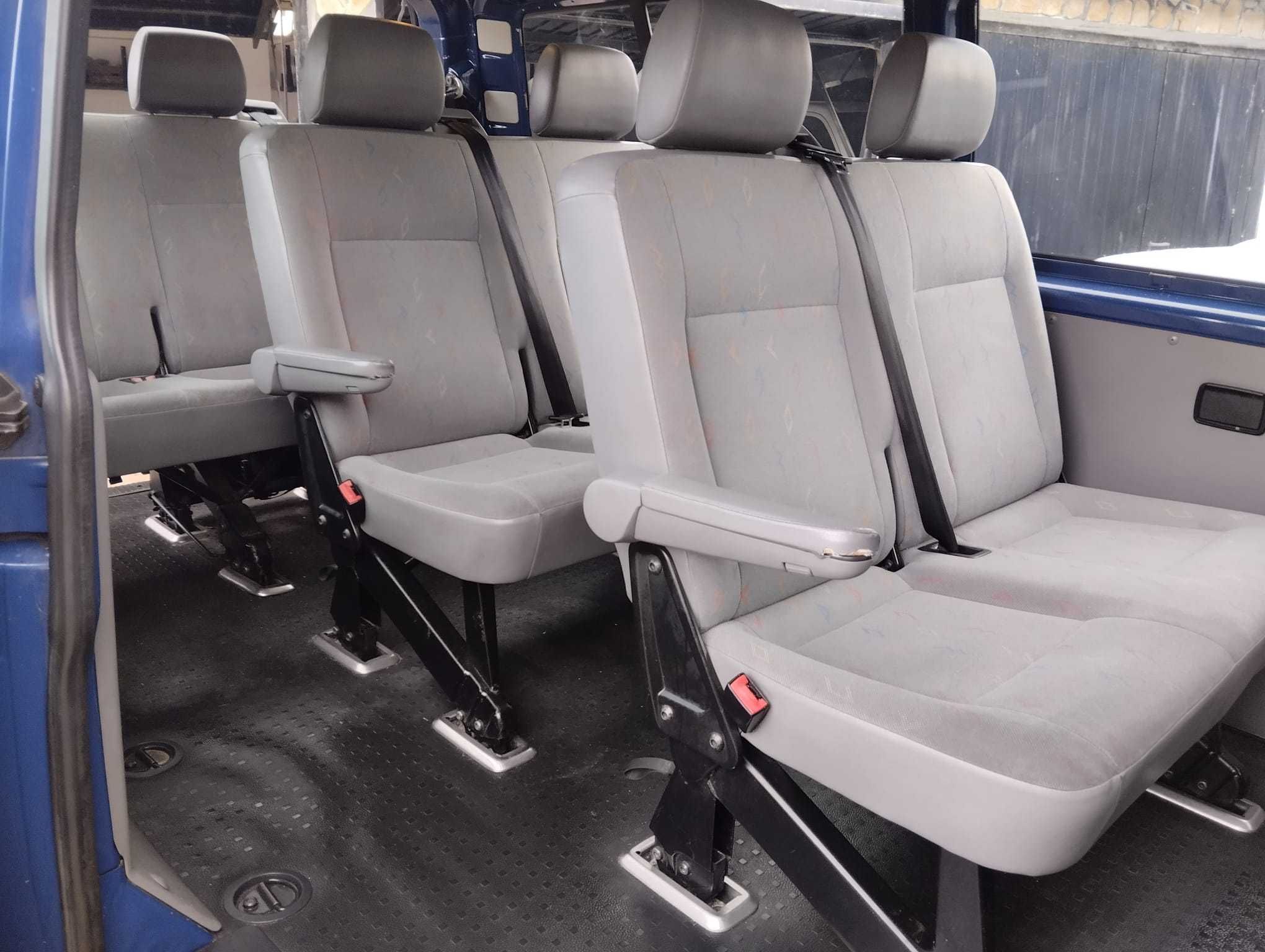 VW Transporter T5 1.9 TDI 9 Lugares longa