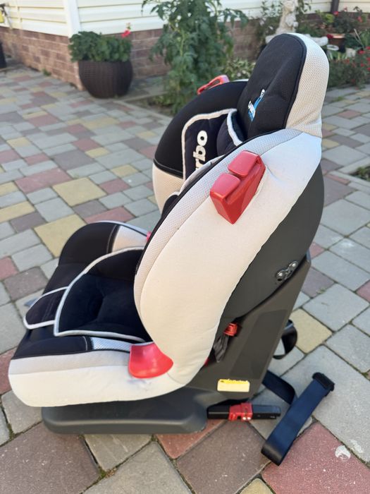 Автокрісло група 1-2, 9-25кг Caratero Sport TurboFix Isofix