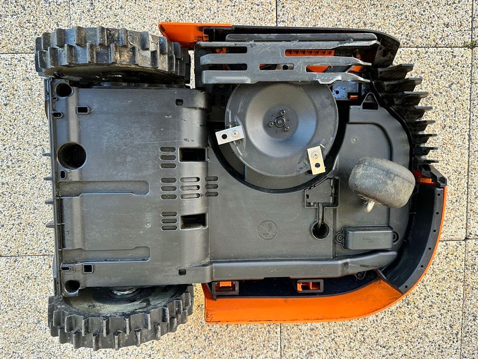 Kosiarka Robot Landroid Worx WR142E M700