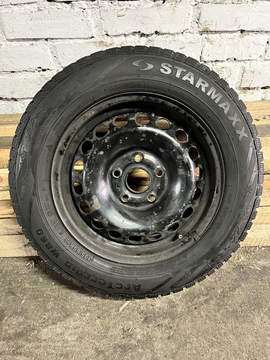 Зимова гума в зборі з дисками Starmaxx r15 5/112 Golf/vag комплект