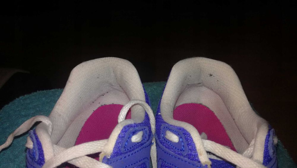 Sneakersy NIKE REVOLUTION 2 GS r.36,5 stan bardzo dobry