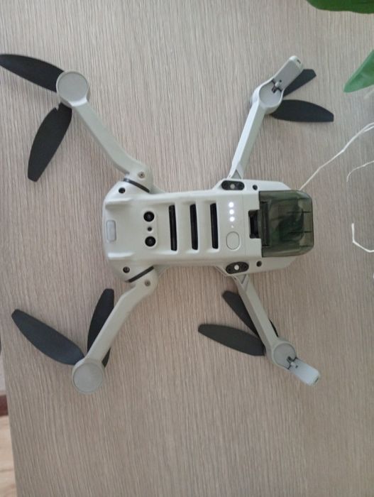 Dron dji mini 2 se