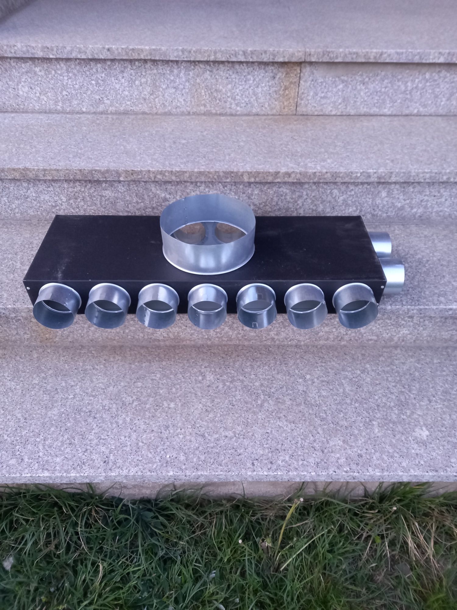 Skrzynka rozdzielcza ocynkowana 11x75 mm na fi 200 mm do rekuperacji