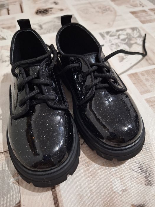 Sapatos menina - como novos tamanho 27