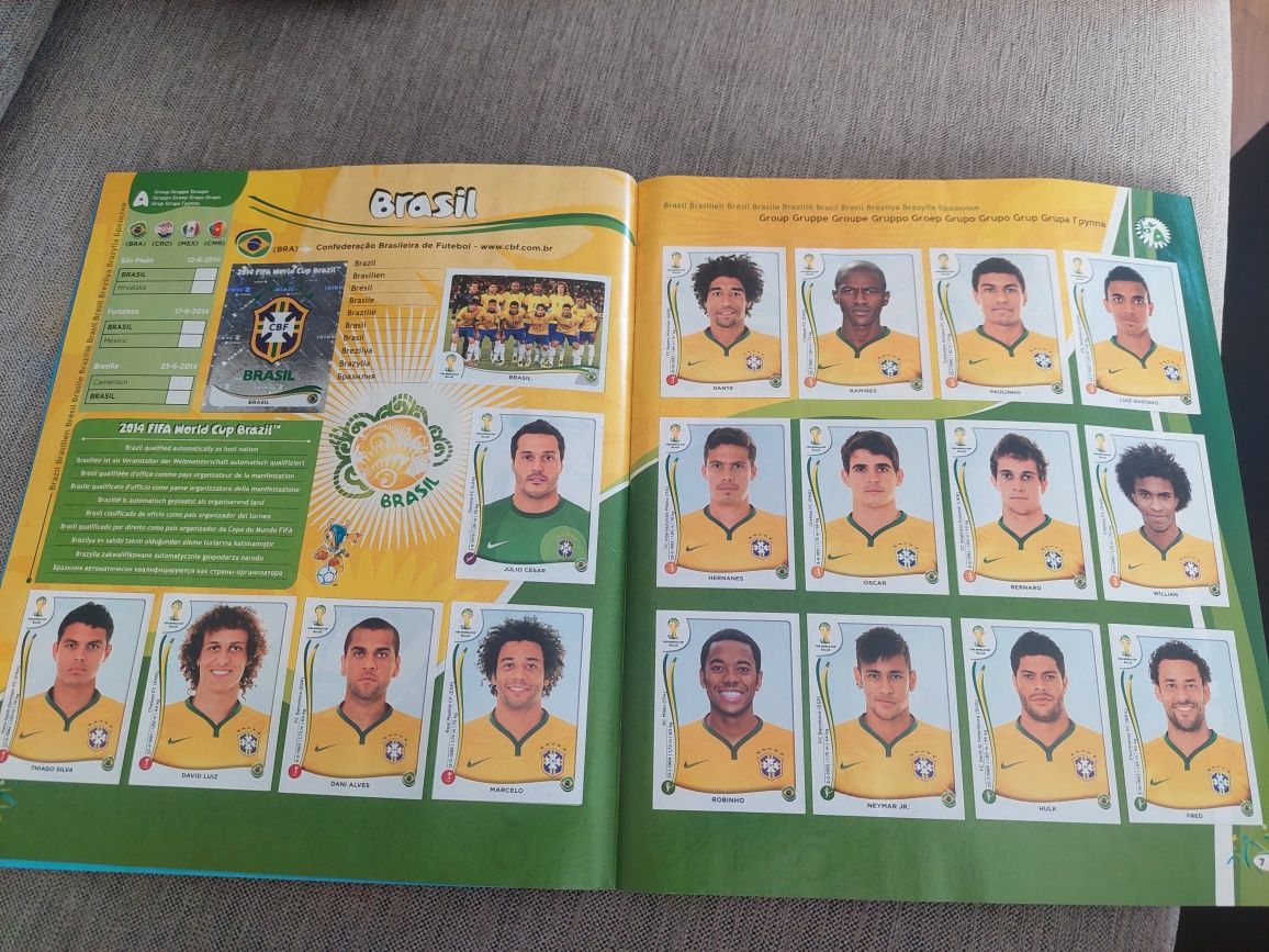 Caderneta mundial Futebol Brasil 2014