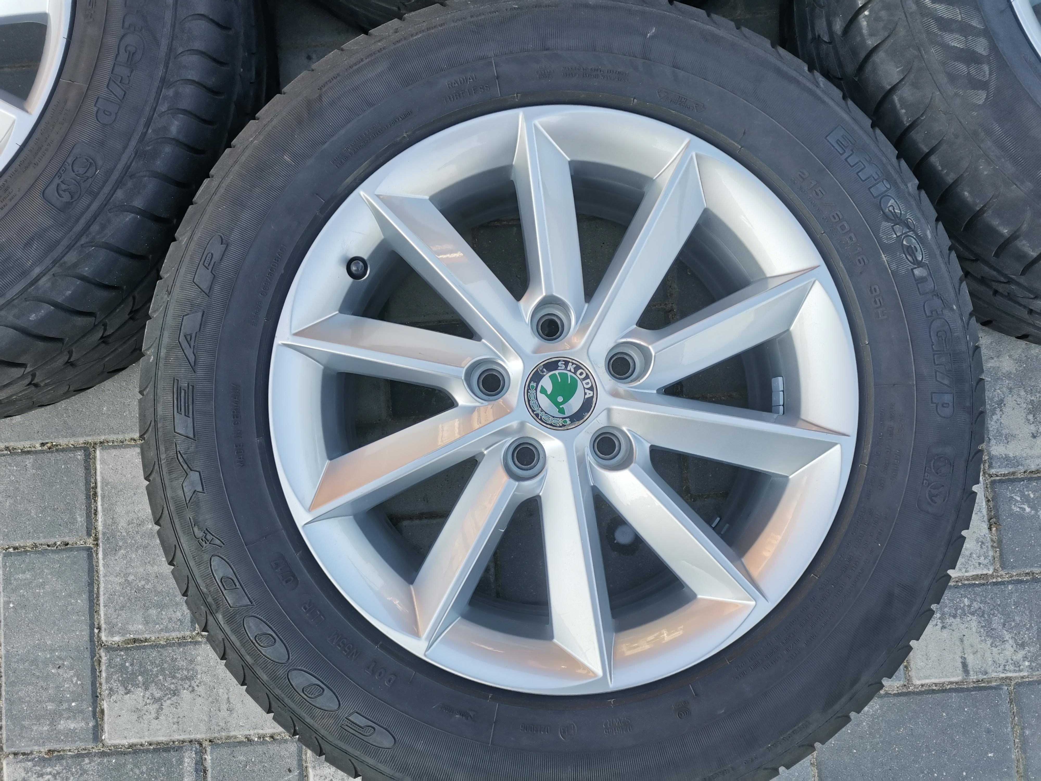 Felgi Skoda YETI Karoq Octavia Superb 7Jx16H2 5x112 ET45