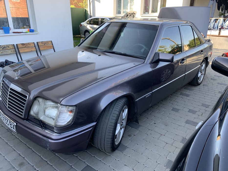 Mersedes-Benz E200