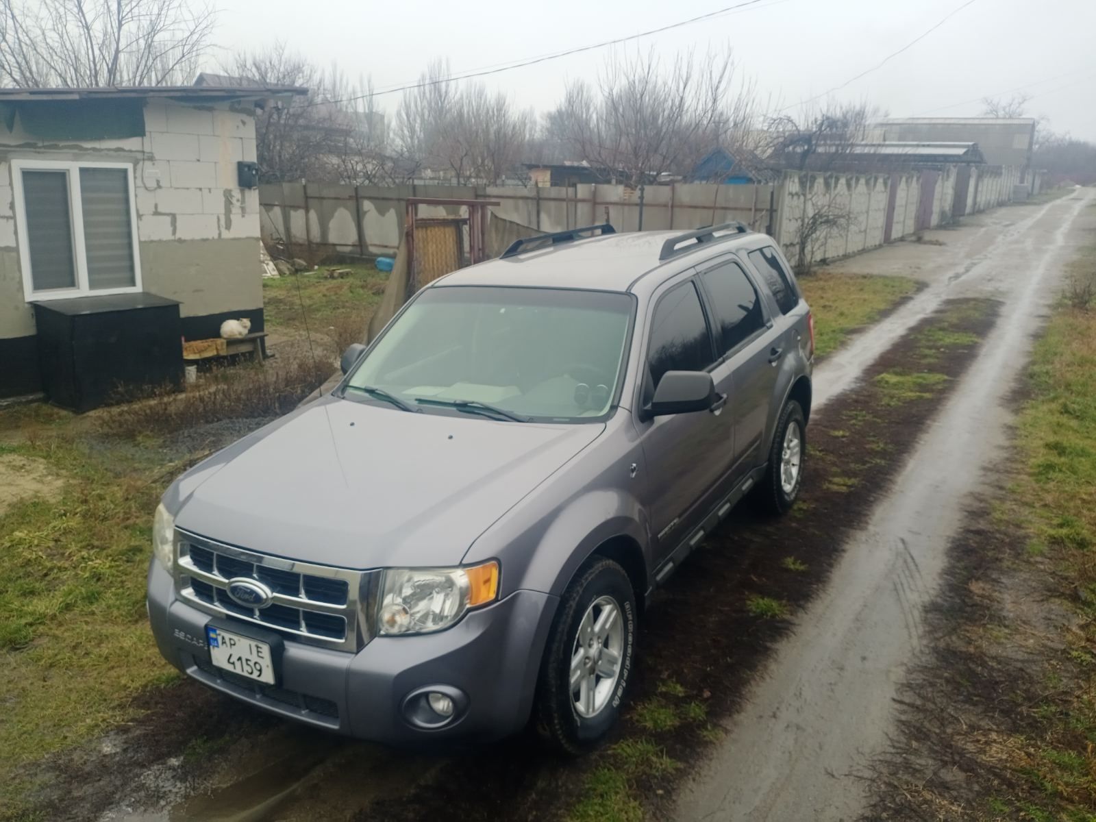 Продам автомобиль Ford Escape