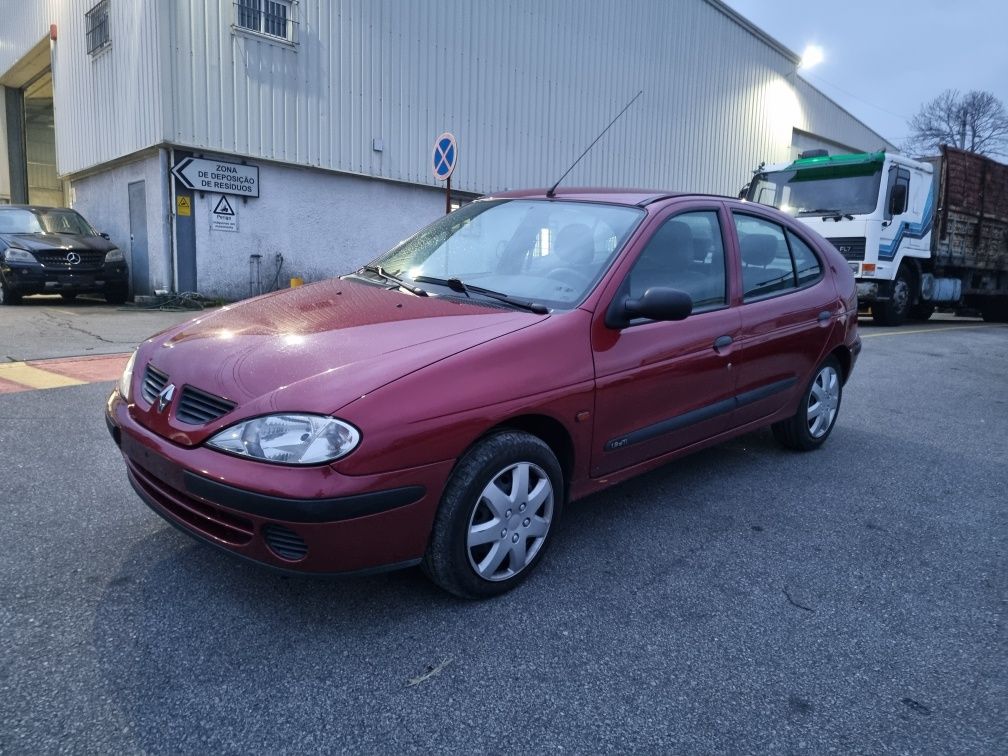 Renault Megane 1.9 DTi de 2000 para peças