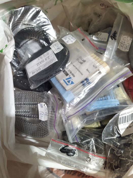 Радиодетали по свобной цене(диоды, транзисторы, симисторы..