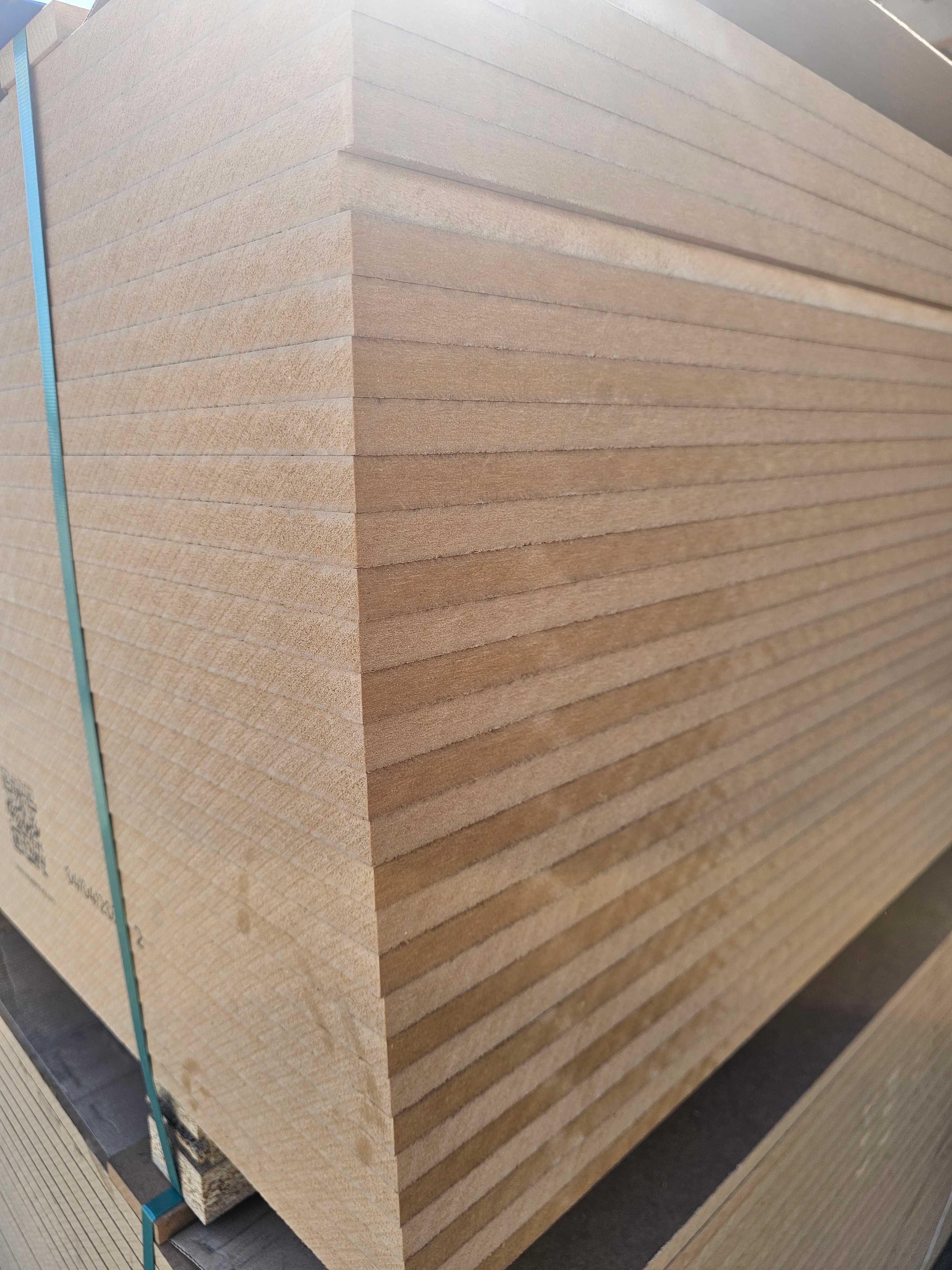 MDF gr. 18 mm surowy 2800x2070, klasa 2