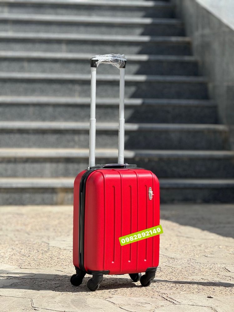 Лоукост 40*30*20 low cost wizzair чемодан валіза дорожня сумка з колес