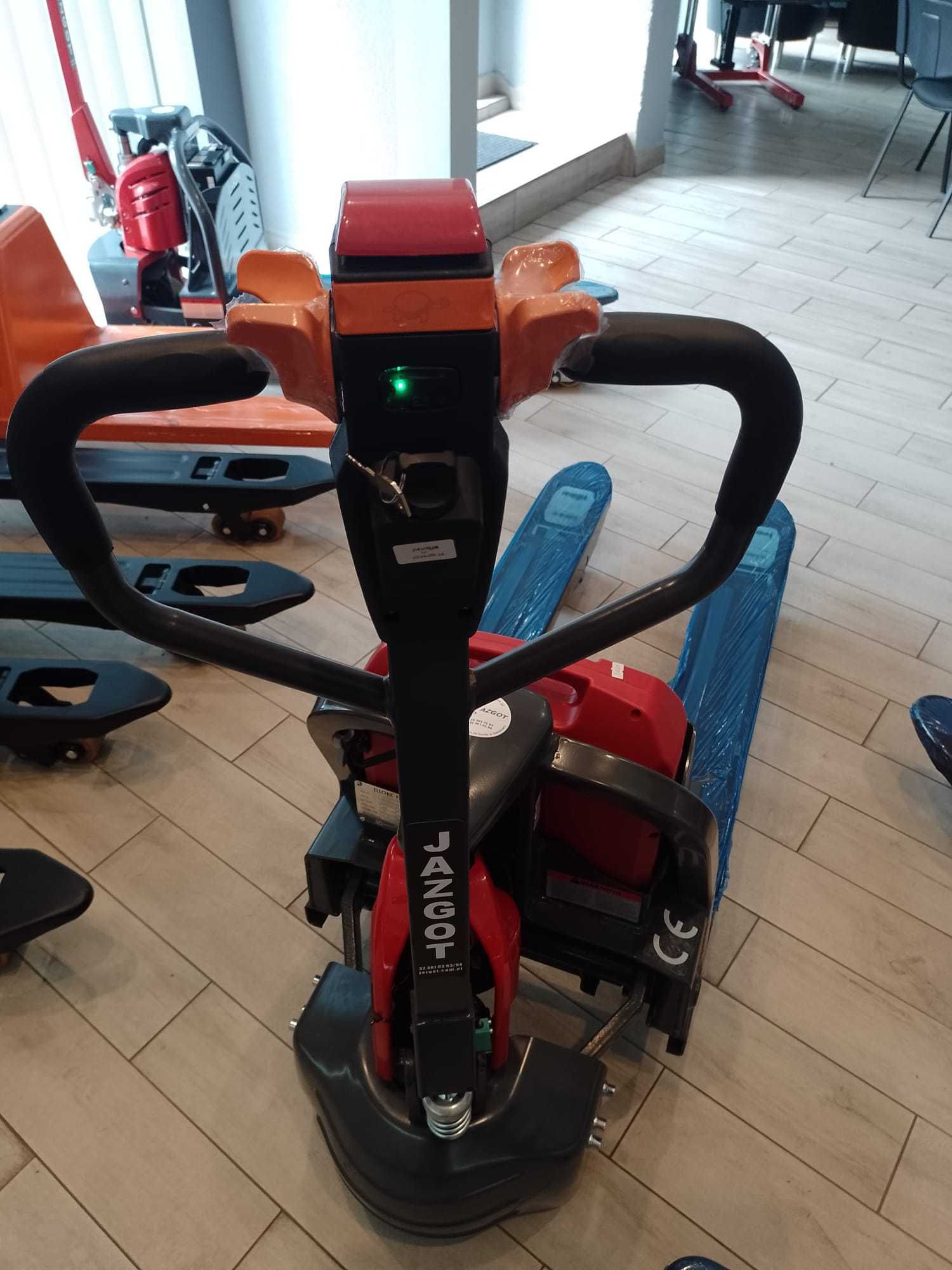 Wózek Paletowy Elektryczny Paleciak Heli 1,5T na samochód