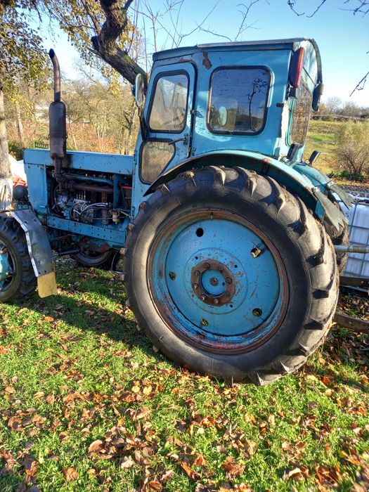 Продам трактор  т 40АМ як окремо так і з навісним..