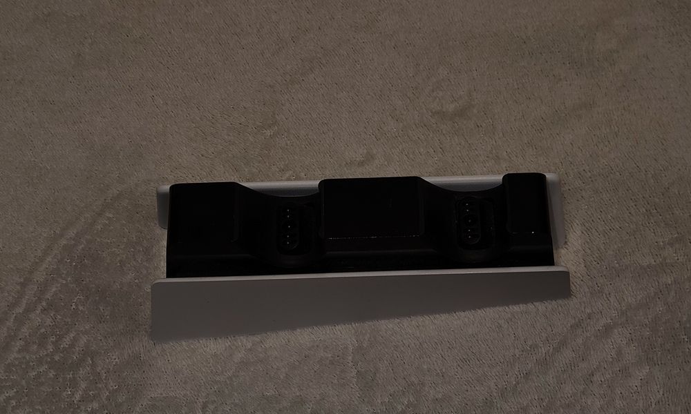 stacja ładująca do padów PS5