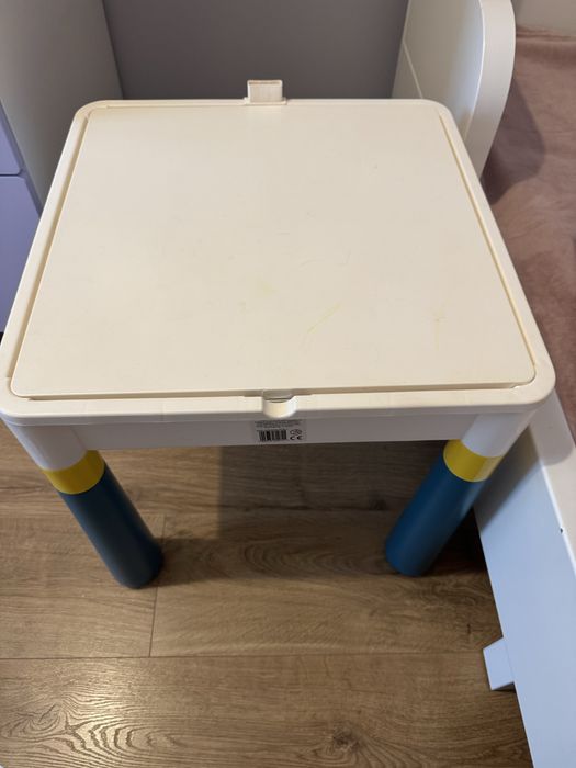 Stolik dziecięcy 2w1