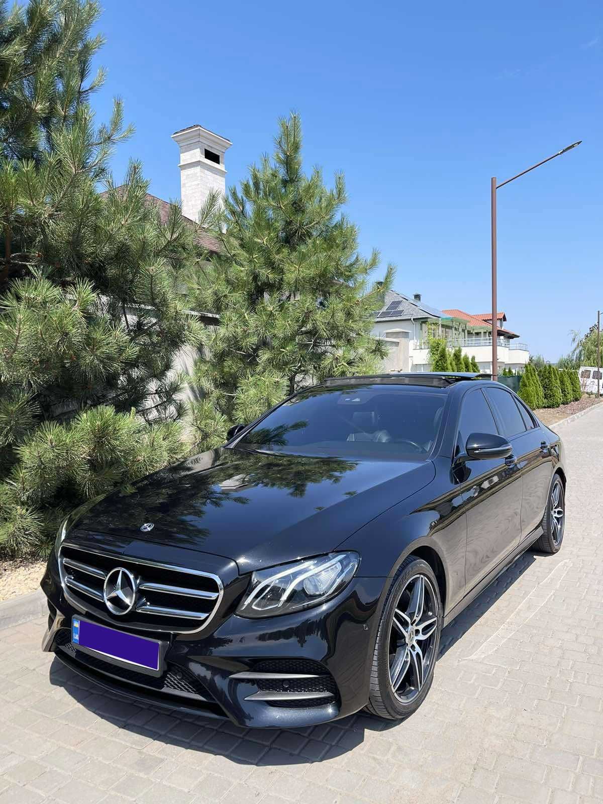 Официальный Mercedes E-Class MAXIMAL (2.0 дизель, 2017 г.в.)