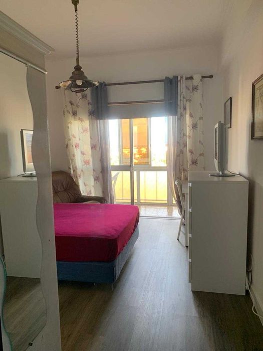 Quarto individual  Professores /Estudantes - Single Room