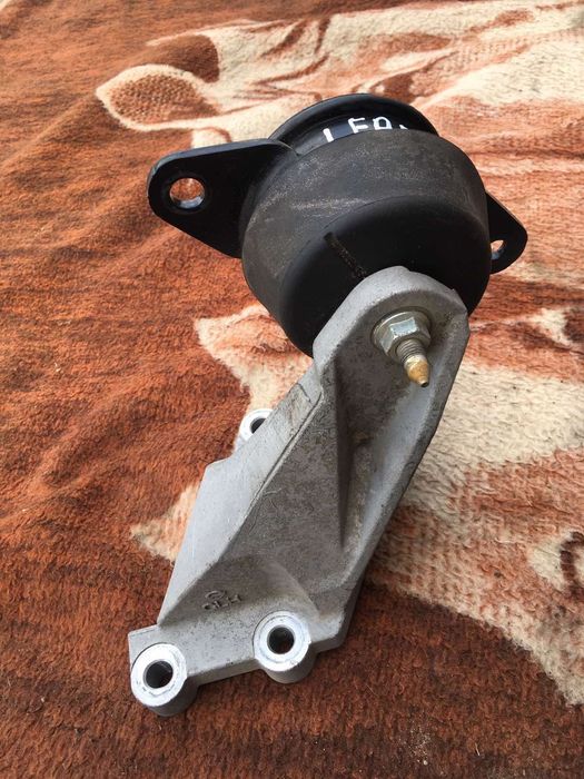 Подушка двигуна кронштейн коробки Nissan Leaf Ніссан Ліф 11-17 Розбор