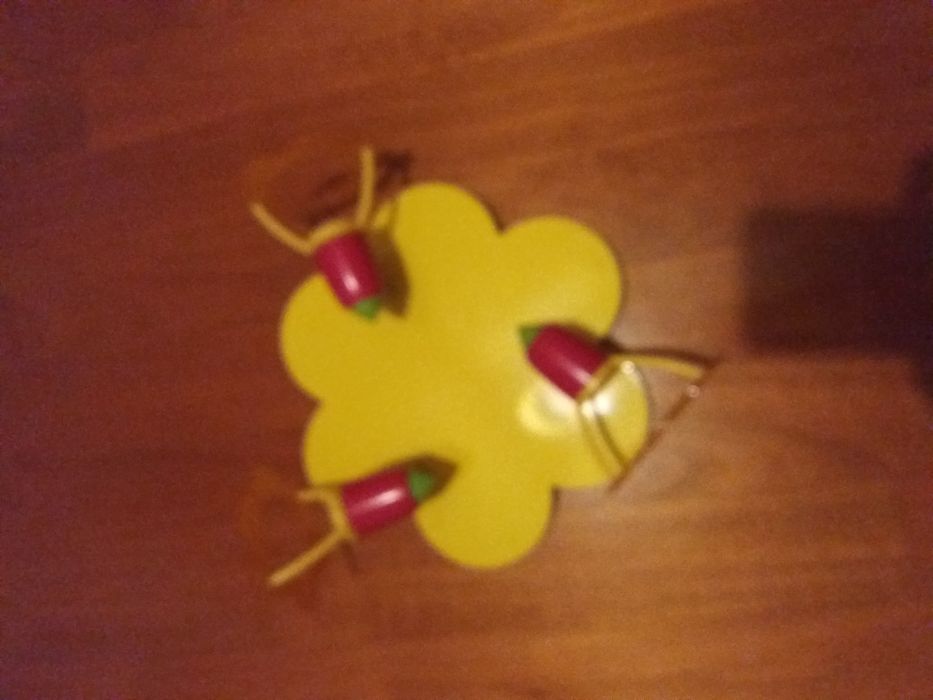 Candeeiro para quarto de menina