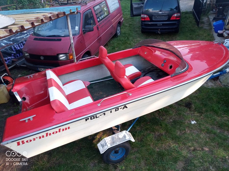 Łódź motorowa jacht motorówka