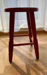 Taboret okrągły bukowy 45cm calvados, jak nowy