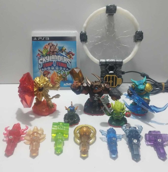 Skylanders TrapnTeam 7 figurek portal i gra PS3
