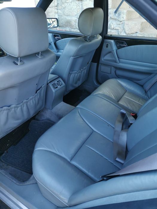 Mercedes-Benz E290 Turbodiesel – 1996 | Automático | 177.100 km