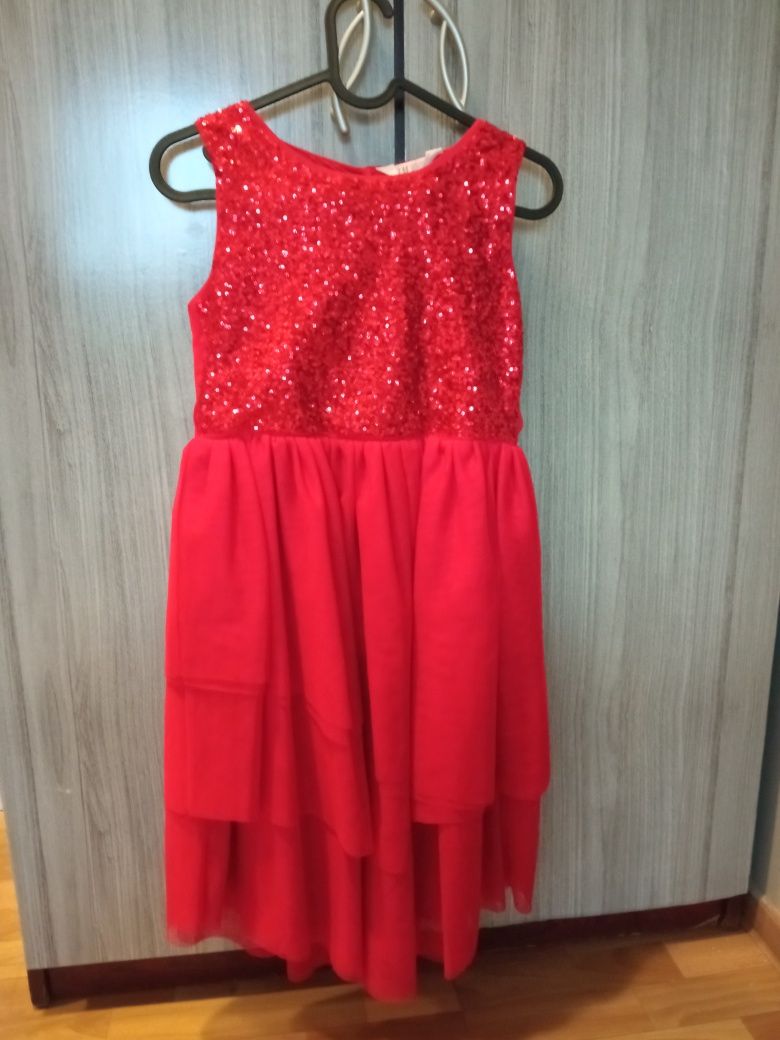 Sukienka czerwona H &M 9-10 lat