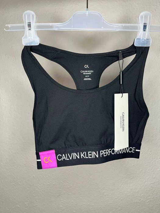 Спортивный топ calvin klein чёрный