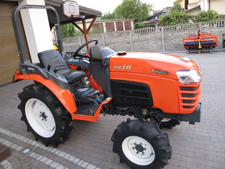 Mini Traktorek Kubota KB16 4X4 16KM Wspomaganie Rewers Mały Ogrodniczy
