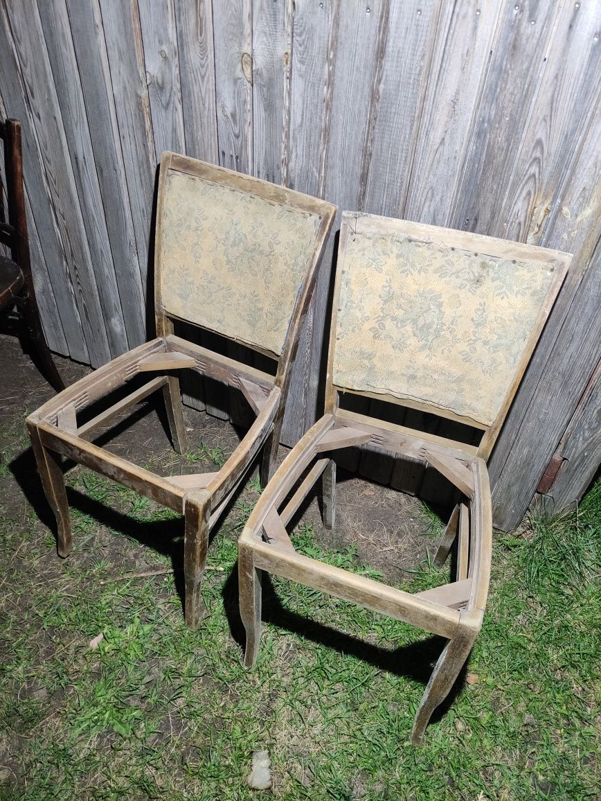 Stare krzesła PRL i starsze