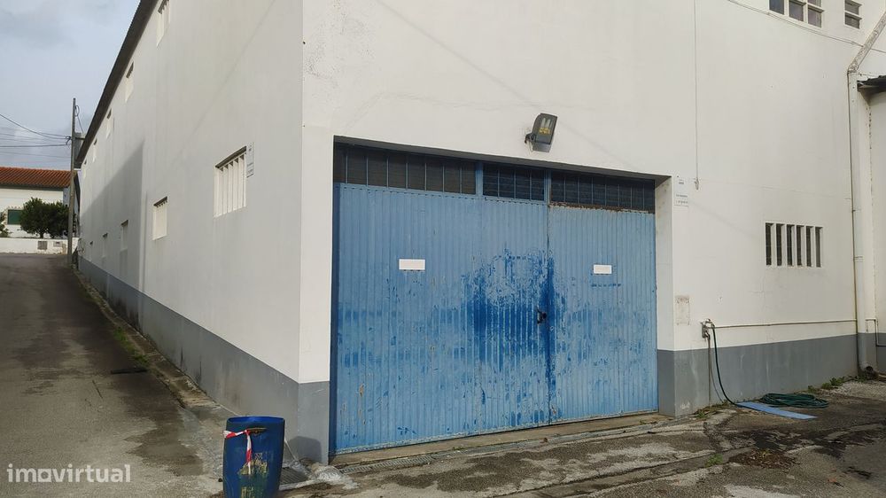 Armazéns  com escritório