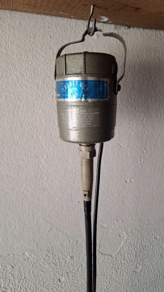 Motor de suspensão ourives
