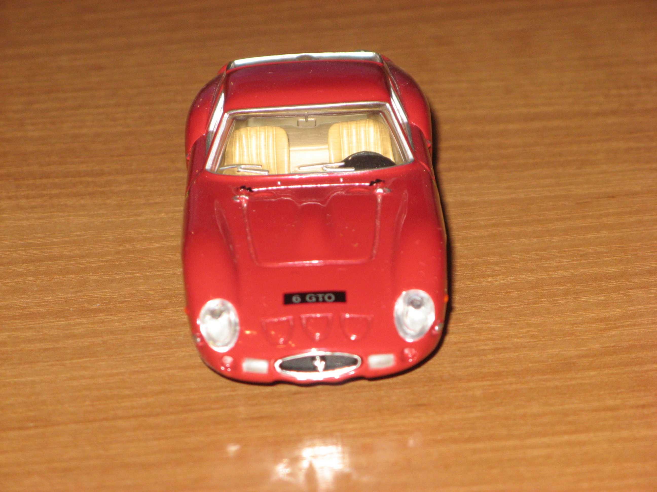 Модель Ferrari 250 GTO, Corgi, 1/43