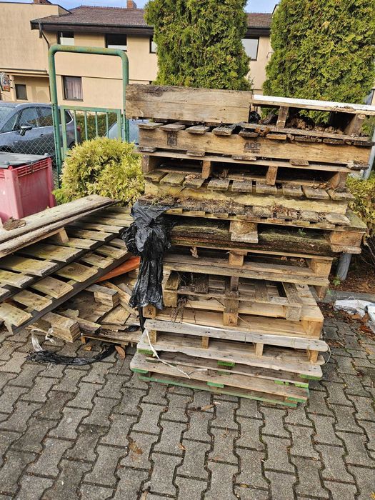 Oddam drewno uszkodzone