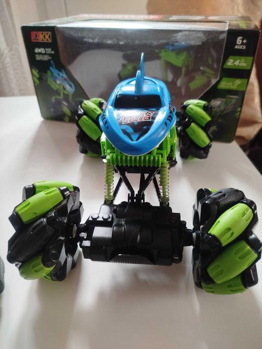 Трюкова машина Монстр Трак всюдихід радіокерування для дітей 3699-A78