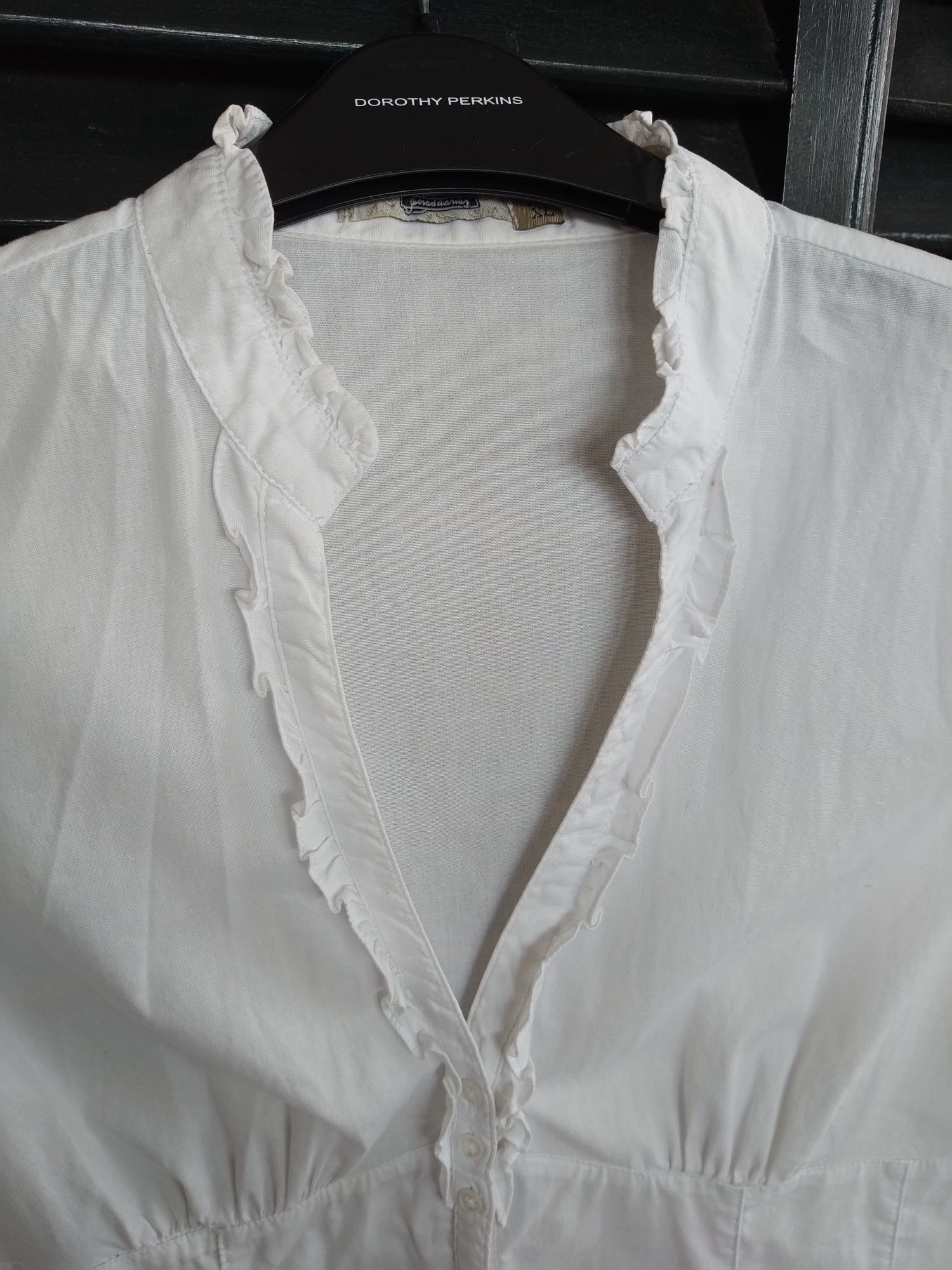 Blusa branca com folhos, elegante - Stradivarius - Tamanho XL