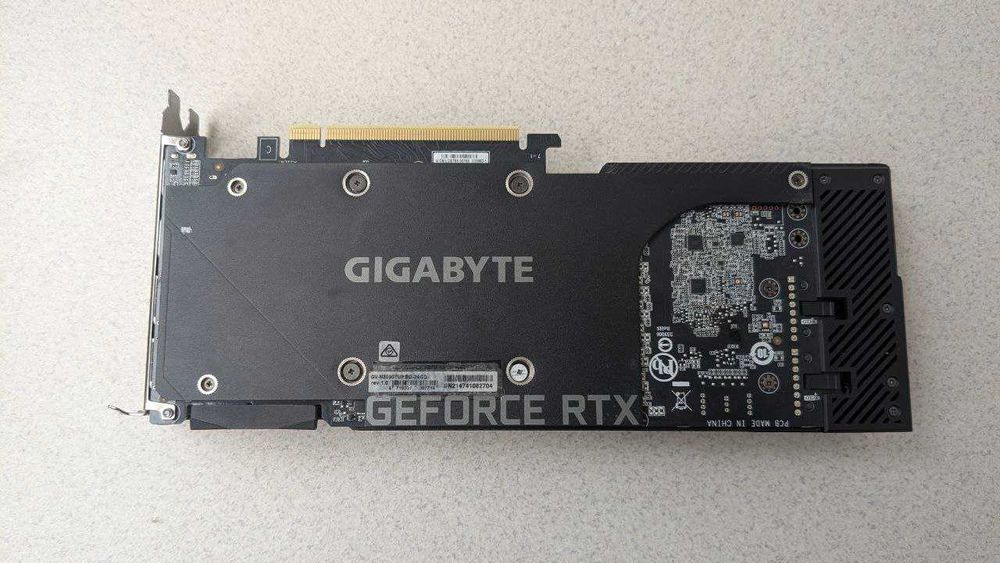 Nvidia RTX 3090 [неробоча, під ремонт/запчастини]