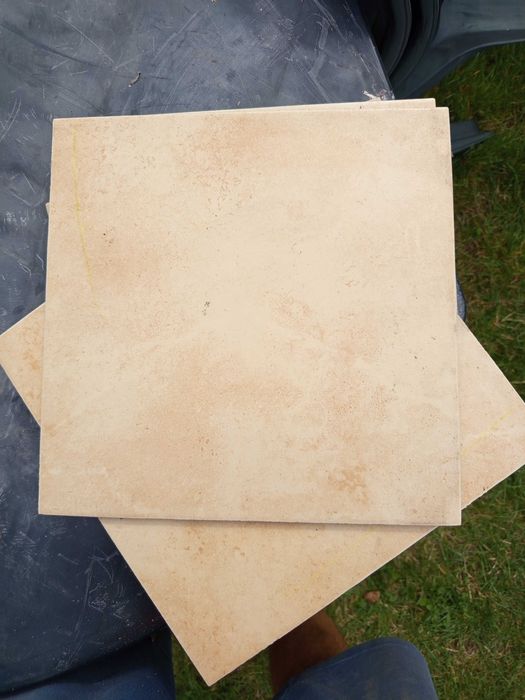 Mix płytek ceramicznych