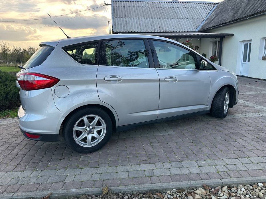 Продається Ford C-Max Titanium.